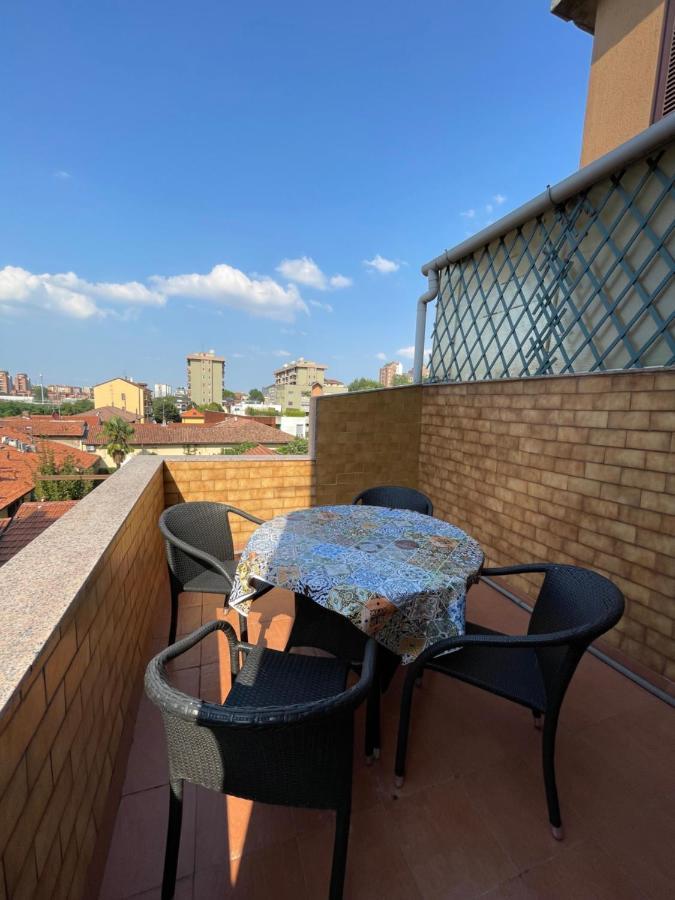 De Sura - La Terrazza Sul Naviglio Apartment มิลาน ภายนอก รูปภาพ