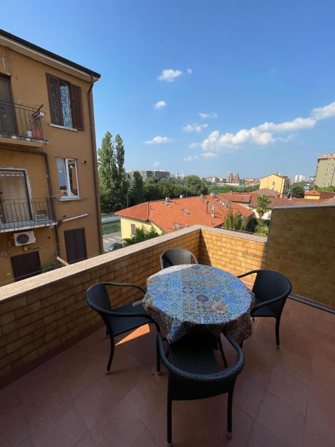De Sura - La Terrazza Sul Naviglio Apartment มิลาน ภายนอก รูปภาพ